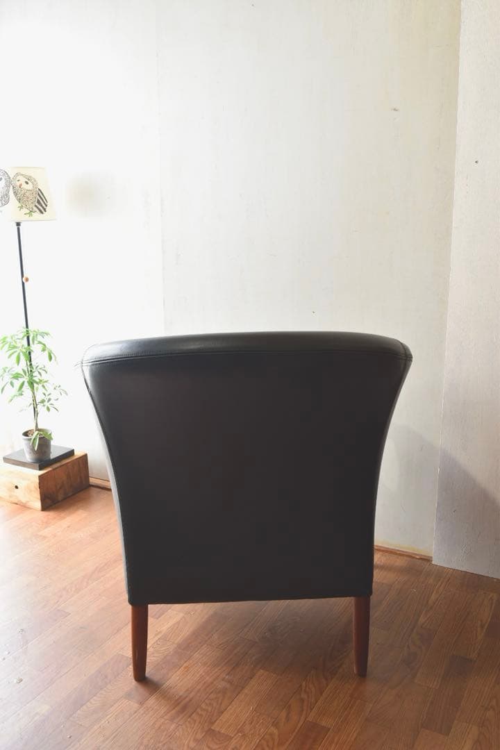 NIELAUS & JEKI MOBLER OPUS ①