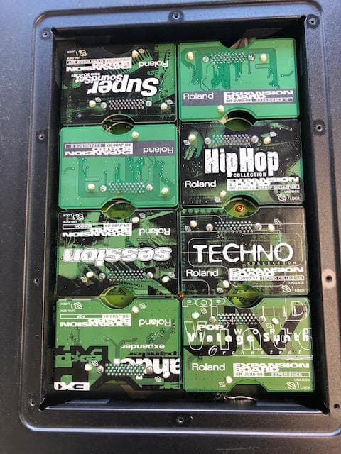 Roland JV-2080 音源モジュール　ボード8枚搭載