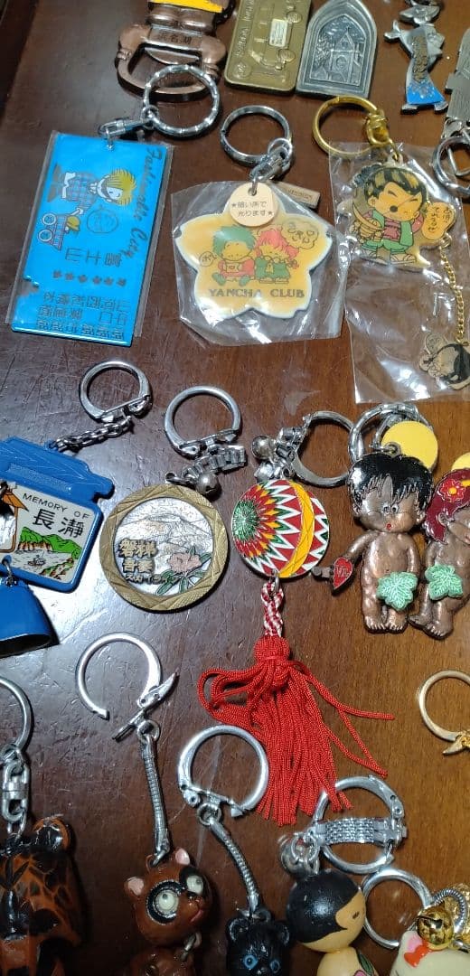昭和、レトロキーホルダー47個まとめ売りです。
