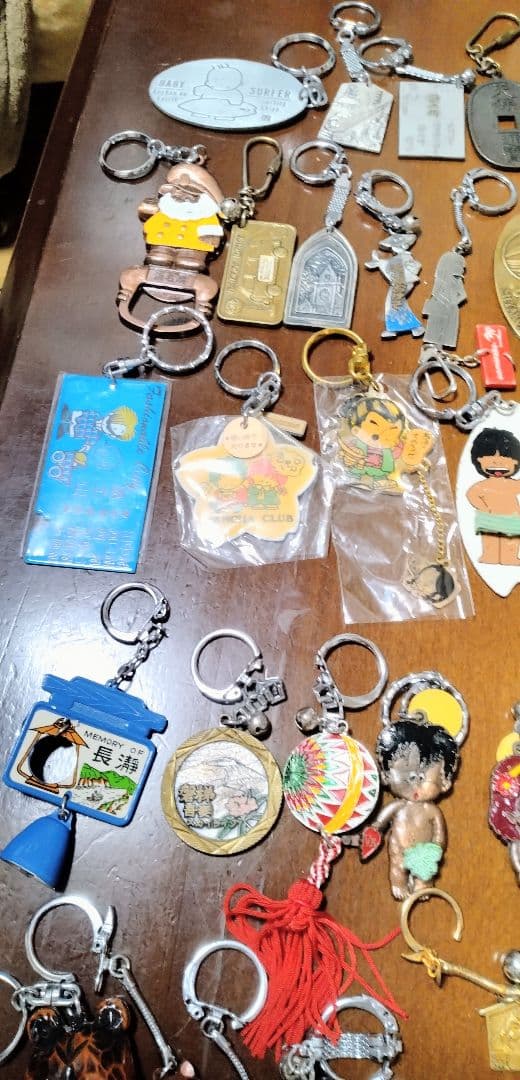 昭和、レトロキーホルダー47個まとめ売りです。