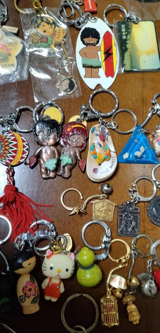 昭和、レトロキーホルダー47個まとめ売りです。