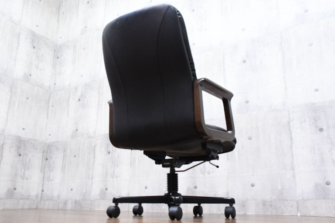 FAC52 カリモク デスクチェア エグゼクティブチェア レザー/本革張り