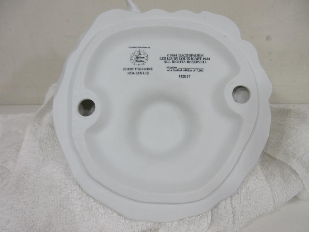 0907W ルイ・イカール リリー 磁器 フィギュア 欠けあり