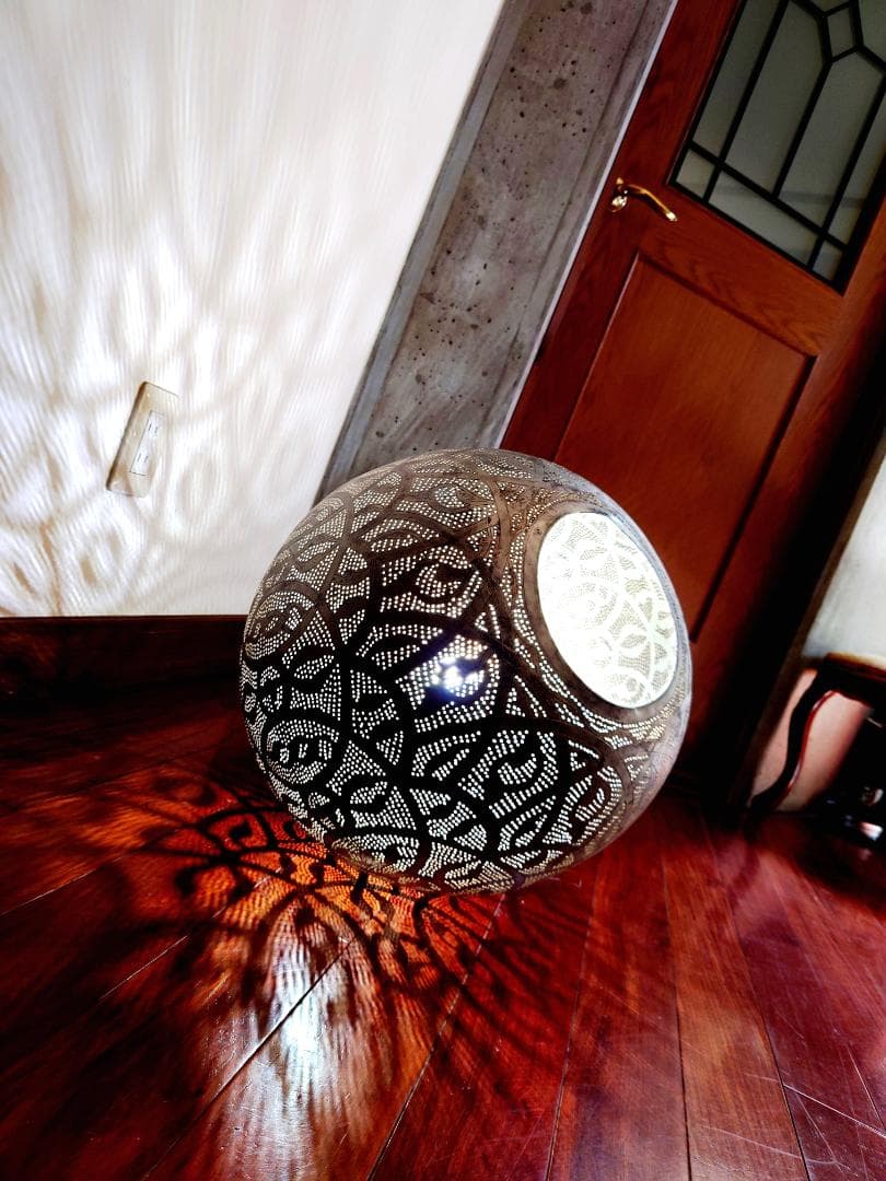 ペンダントランプ　球型　メタル　シルバー