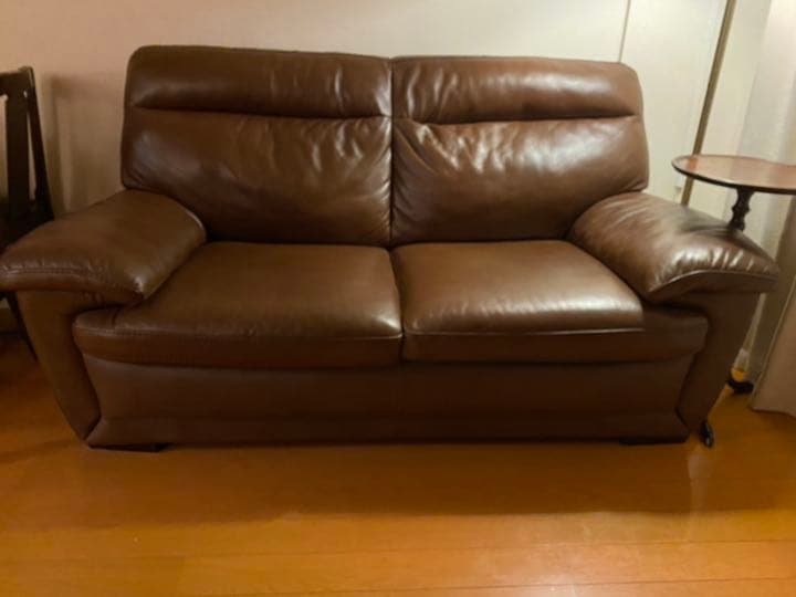 英国風本革ブラウンカラーソファ2-3人掛用