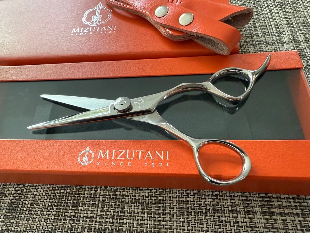 【美品】MIZUTANI ミズタニ fit カットシザー　5.5インチ