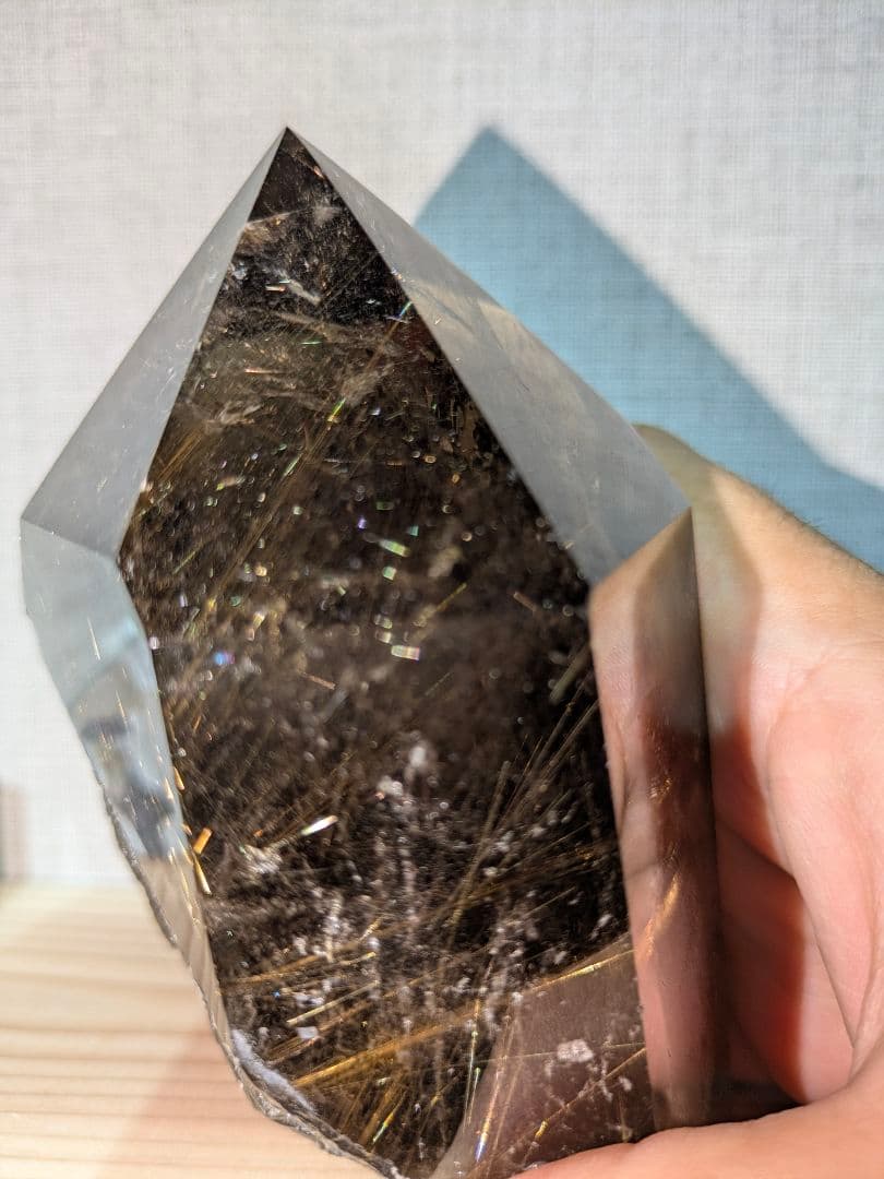 スモーキールチル　原石　ポリッシュ　ブラジル産　オーダーメイド台座付