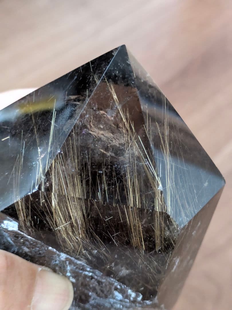 スモーキールチル　原石　ポリッシュ　ブラジル産　オーダーメイド台座付