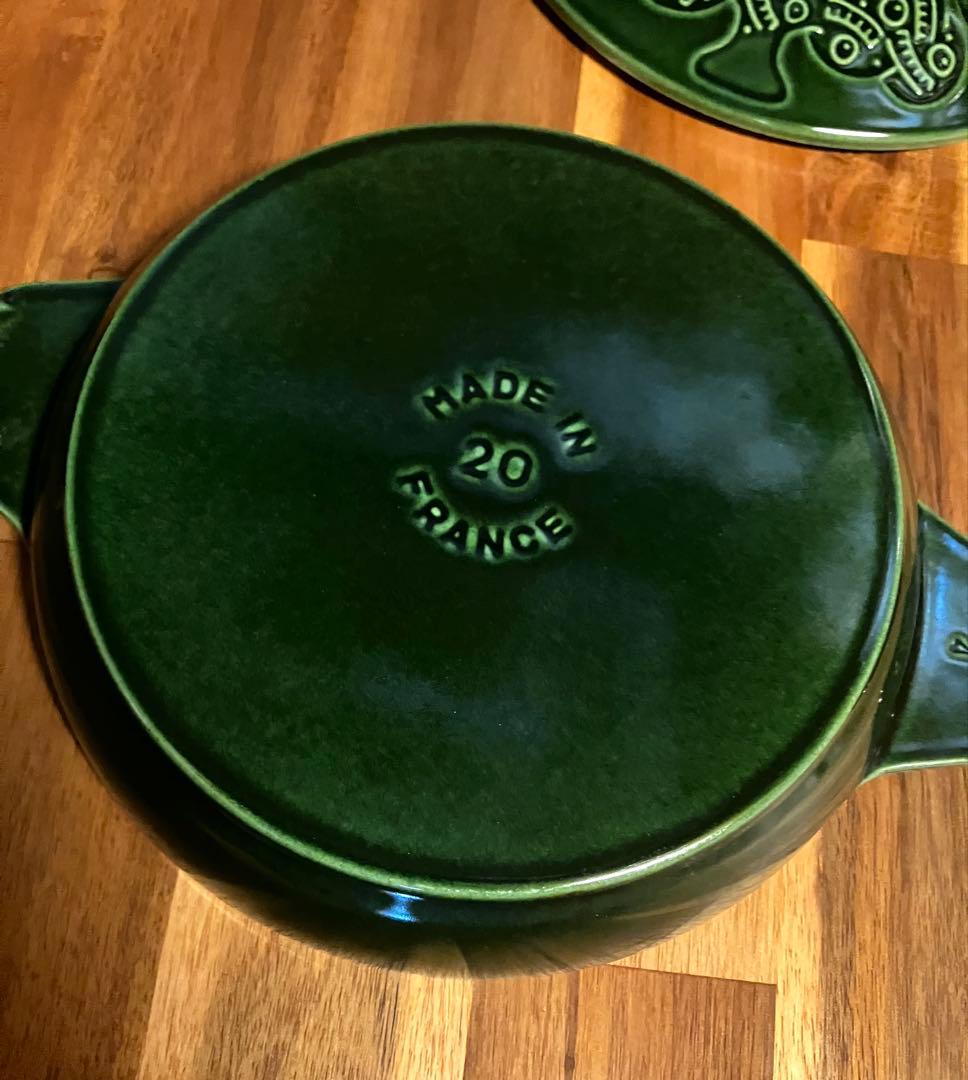 美品】STAUB ミナペルホネン ラウンドホットプレート RHPバジル - メルカリ