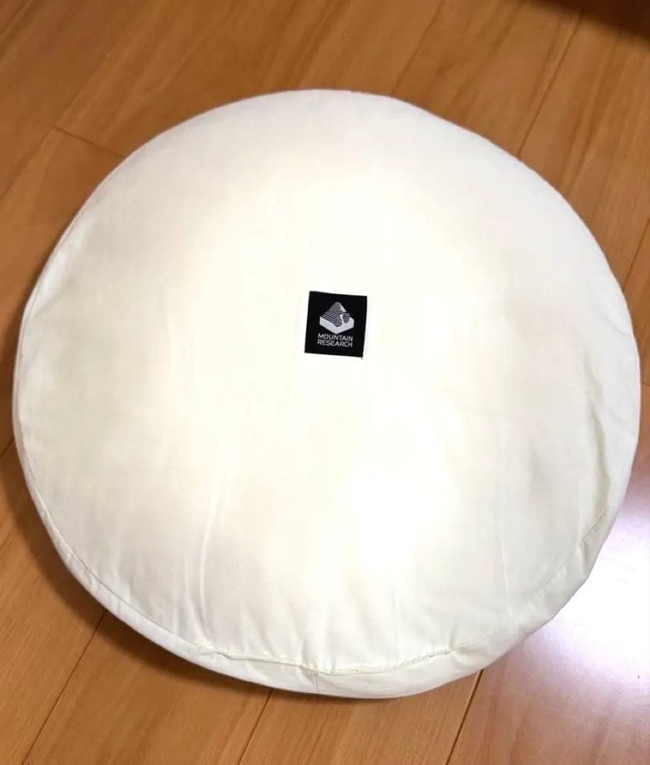 MOUNTAIN RESEARCH クッション