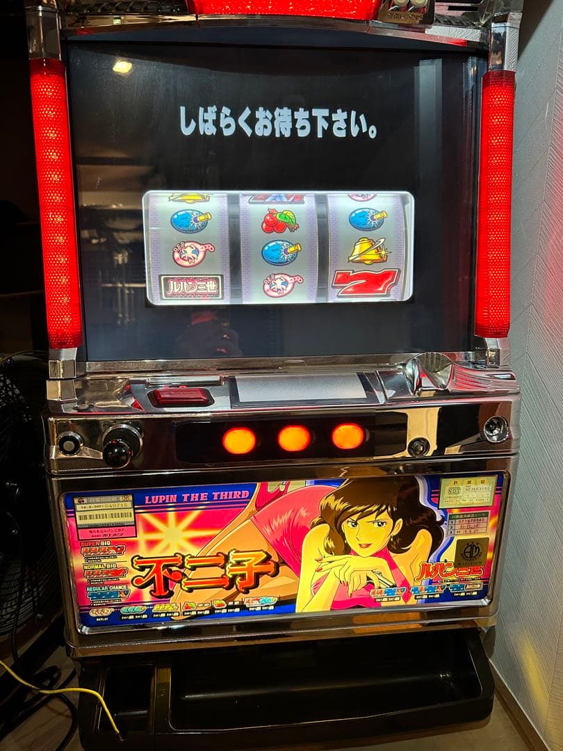 スロットマシン ルパン三世 峰不二子 - メルカリ
