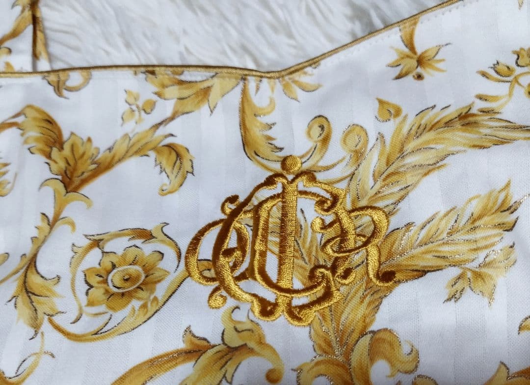 未使用　ChristianDior　カネボウ　コットンエプロン　白×金　ロゴ刺繍