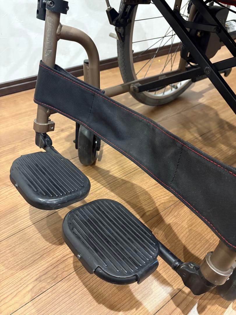 AISIN.中古電動車椅子