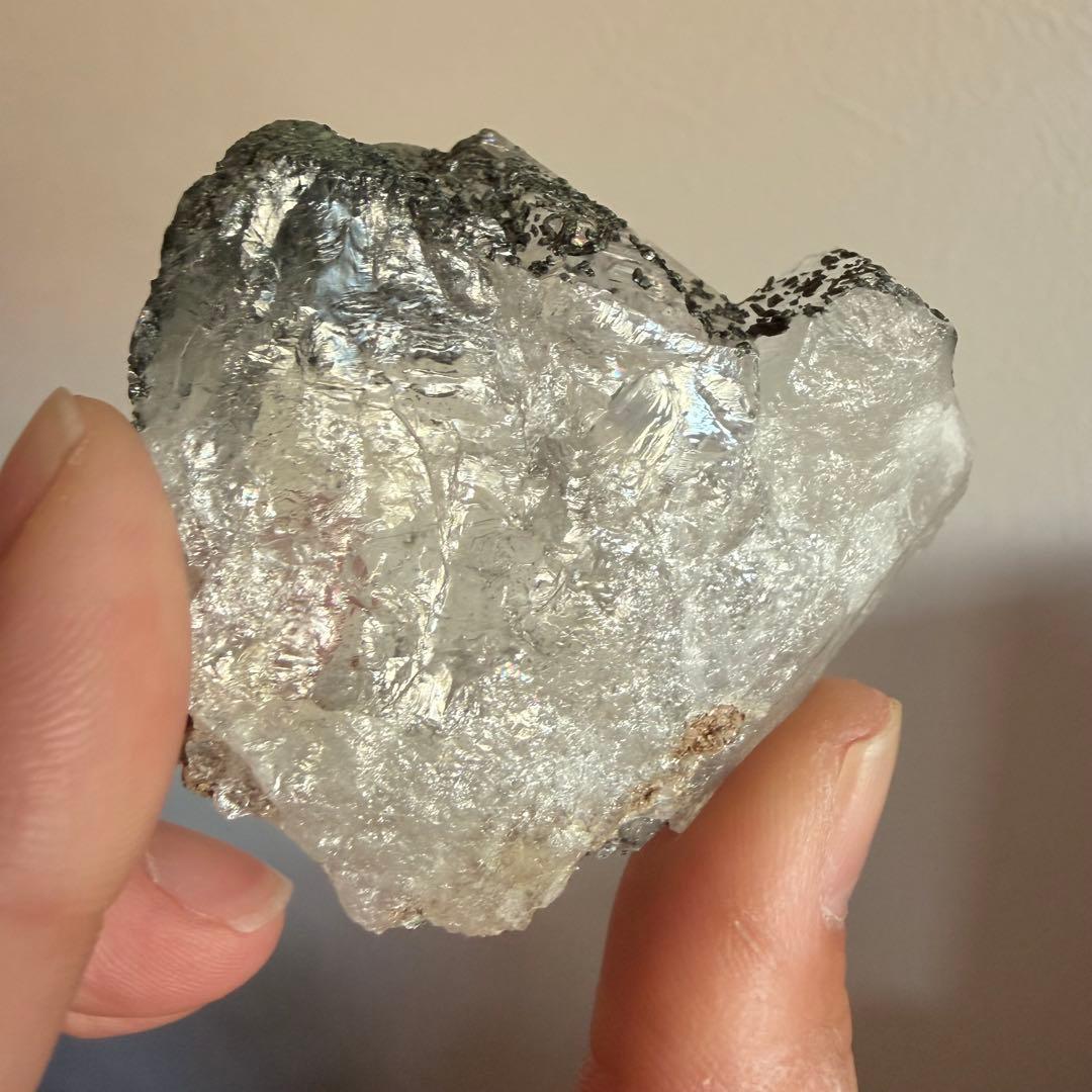 虹入り【クローライト】パキスタン スカルドゥ産 ヒマラヤ水晶 76g