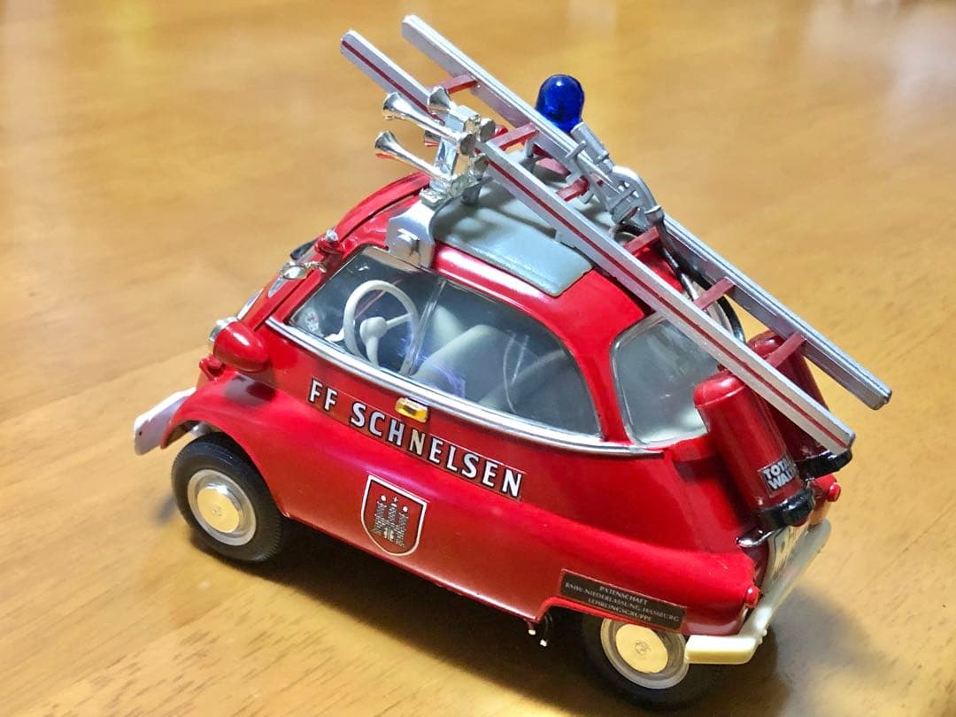 ☆絶版レア！￼レベル1/18￼ BMW イセッタ 250 シュネルゼン￼消防車