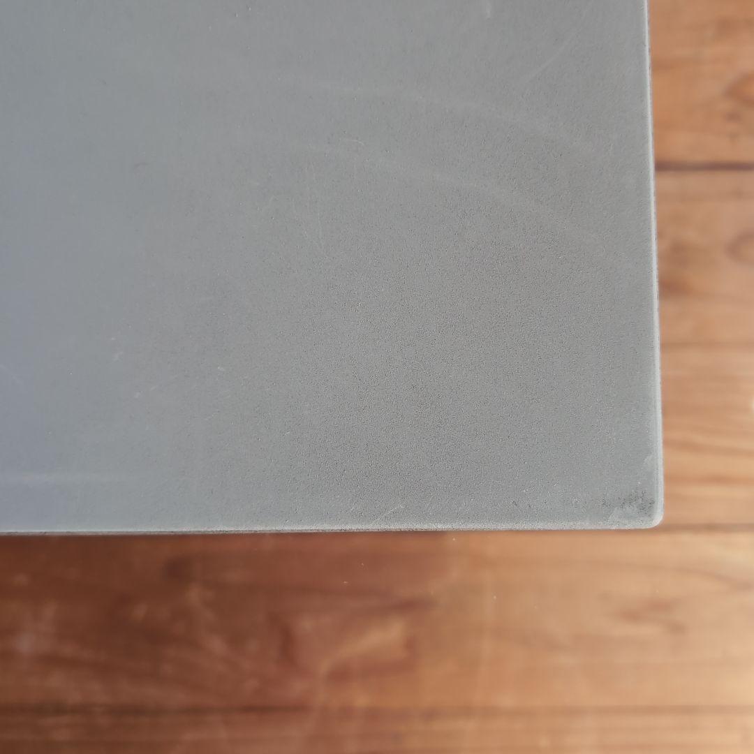 モーダエンカーサ　コーヒーテーブル　FLYING TABLE