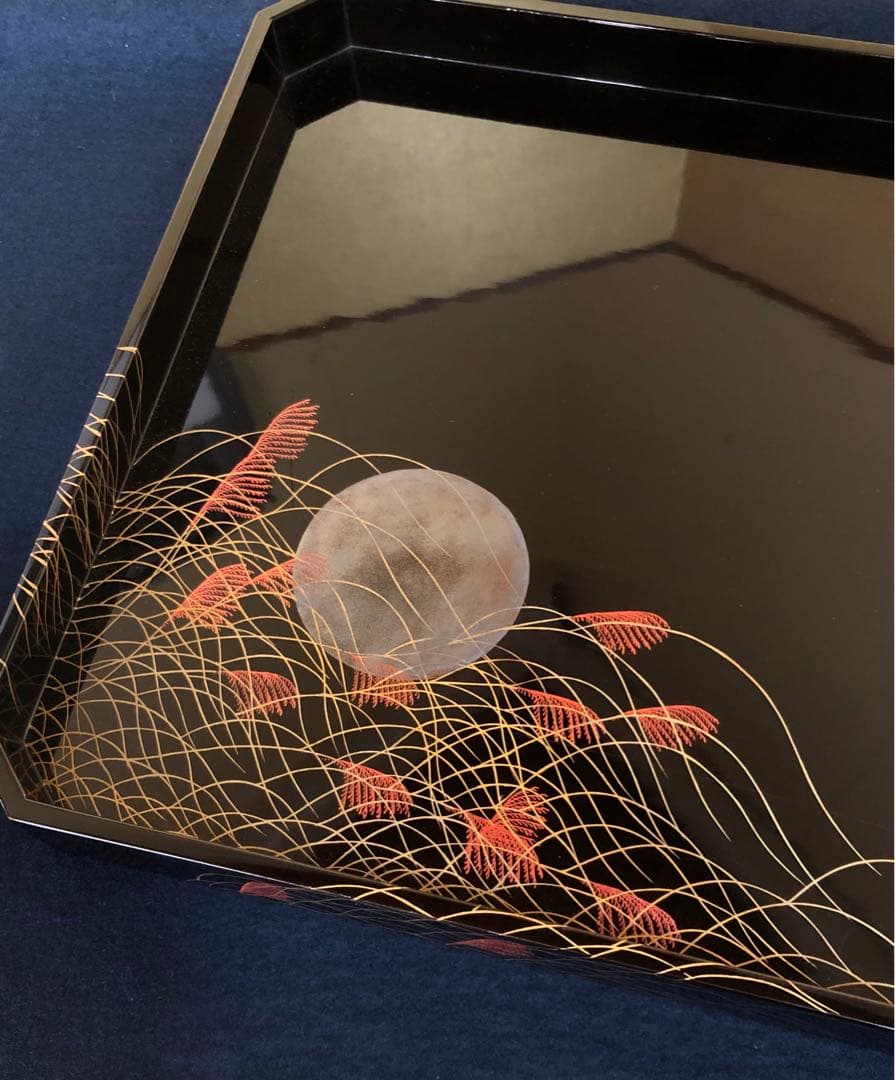 《レ》黒塗 月ススキ蒔絵 硯蓋 春正 木製漆器 共箱 251125え6