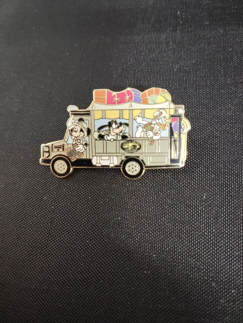 ディズニー ピンバッジ まとめ売り