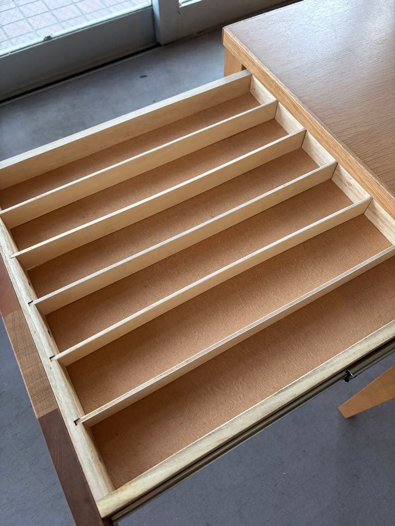 リビングテーブル　ウサミ木工製