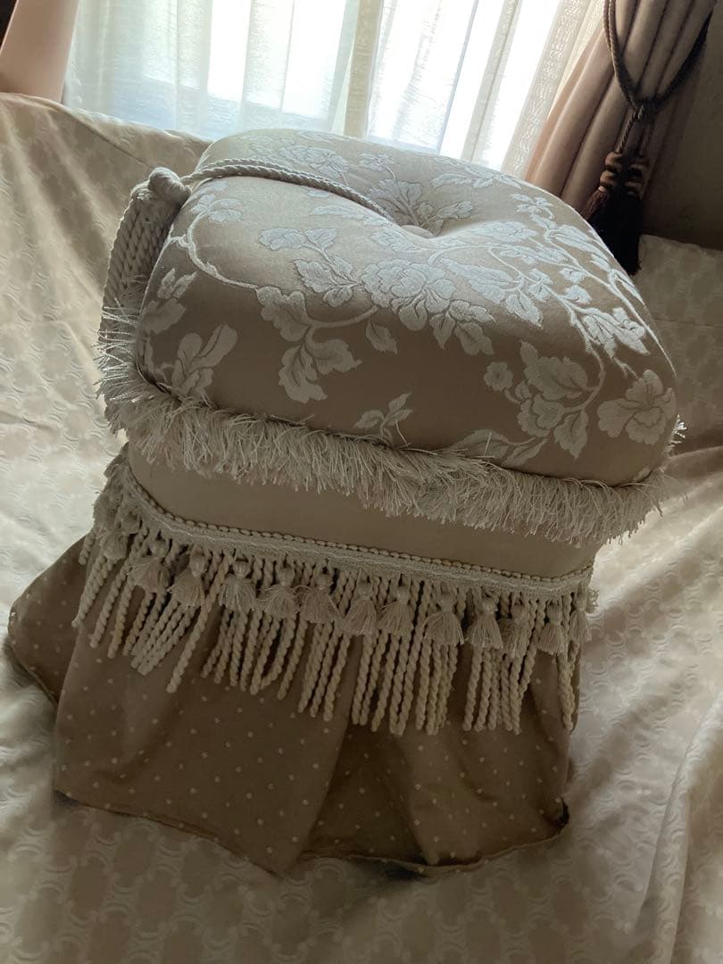 ジェニファーテイラー Jennifer Taylor スツール