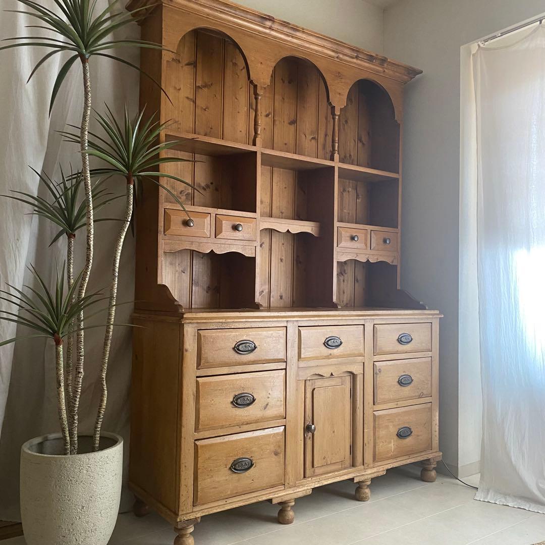 イギリス　アンティーク　シェルフ　サイドボード　キャビネット　英国　カップボード