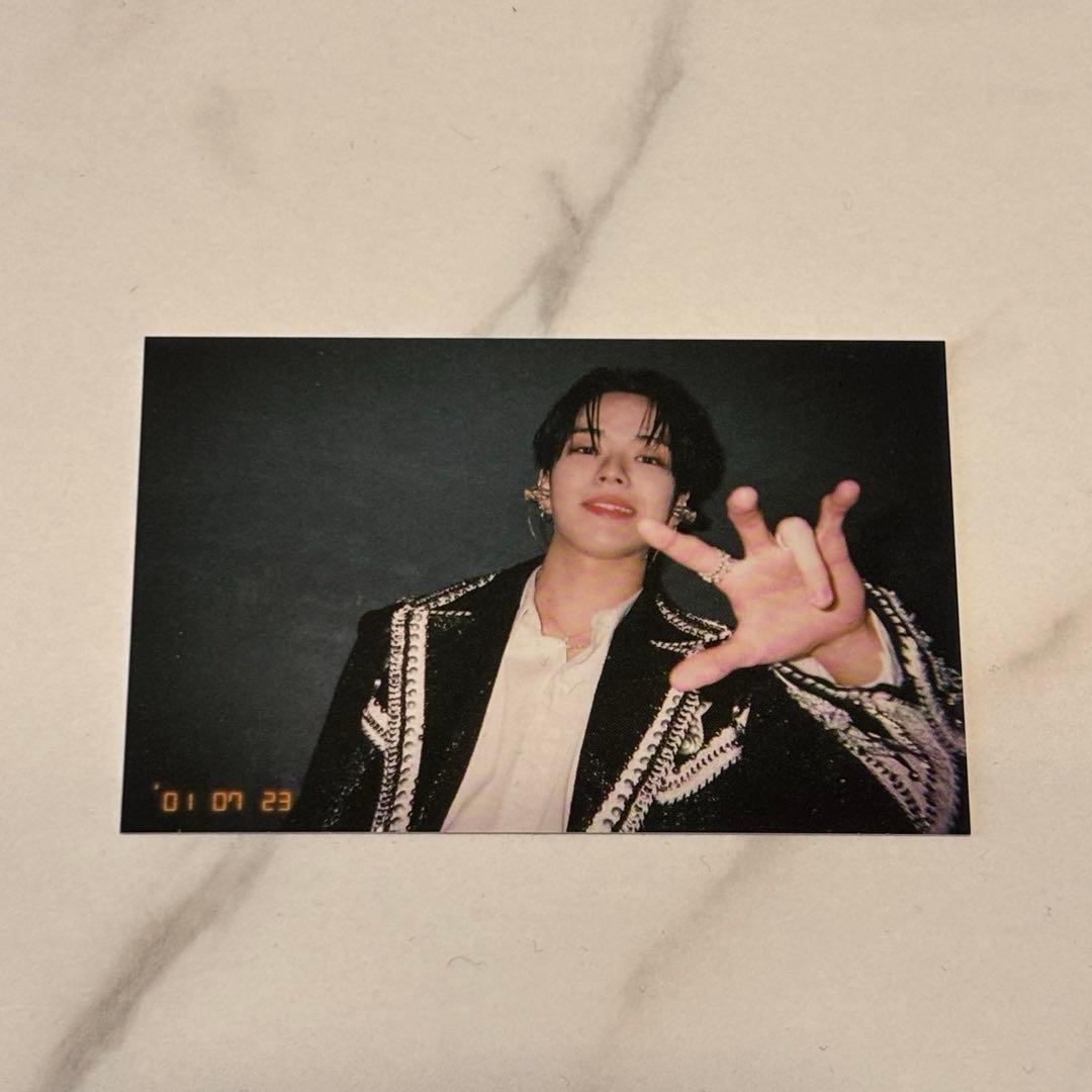 treasure ジェヒョク 京セラ fc特典トレカ - メルカリ