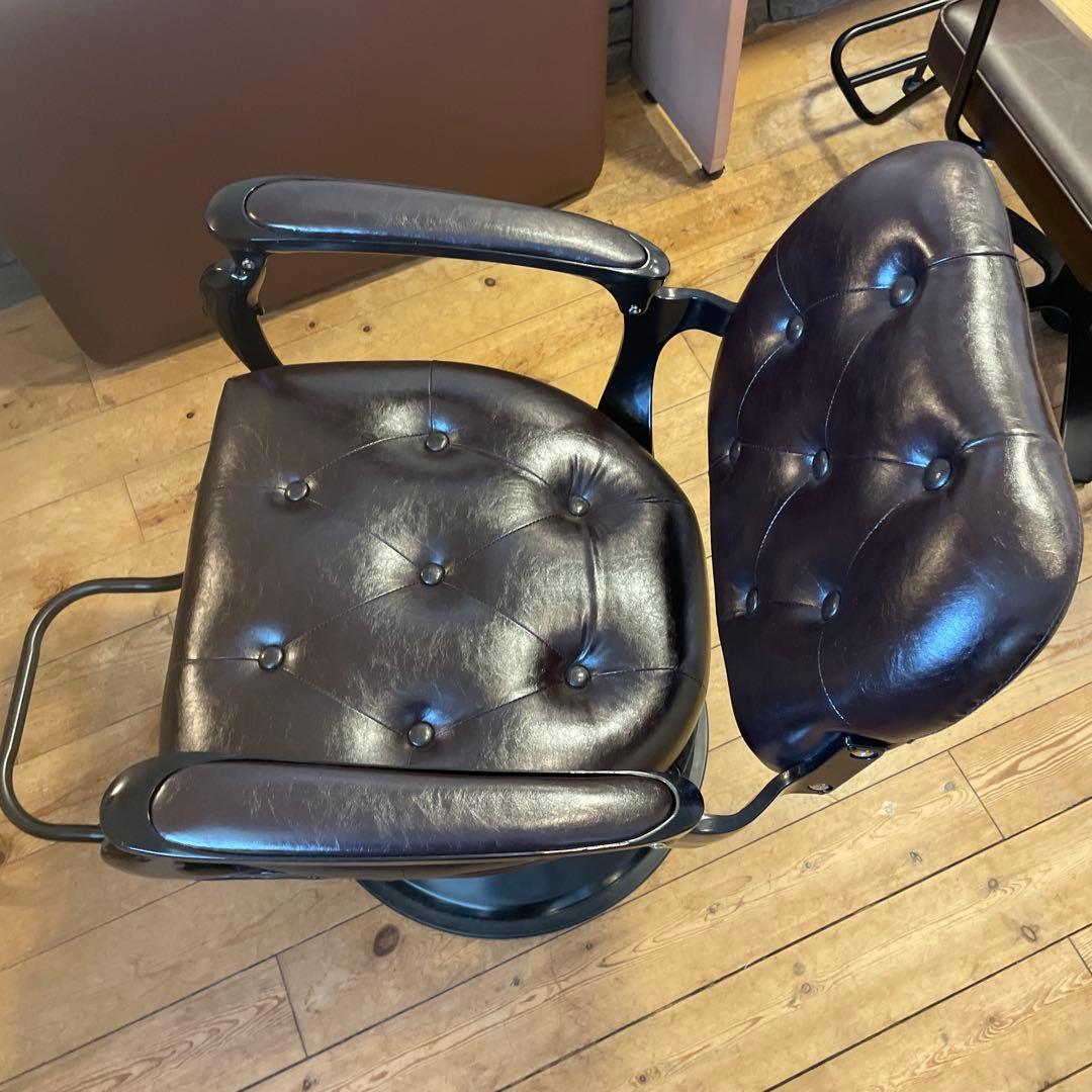 ダークブラウン バーバーチェア 回転式　美容椅子