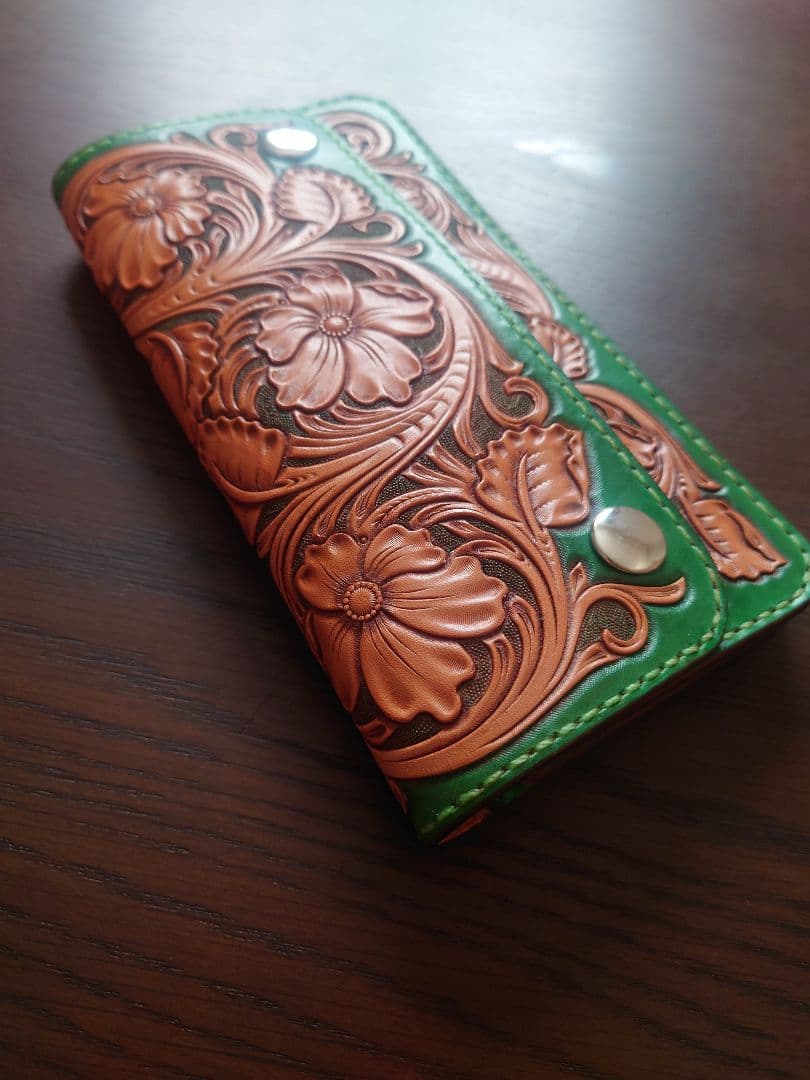 バイカーズ　トラッカーウォレット　カービングウォレット