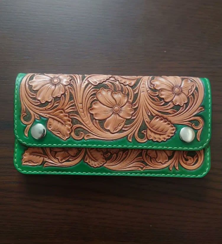 バイカーズ　トラッカーウォレット　カービングウォレット