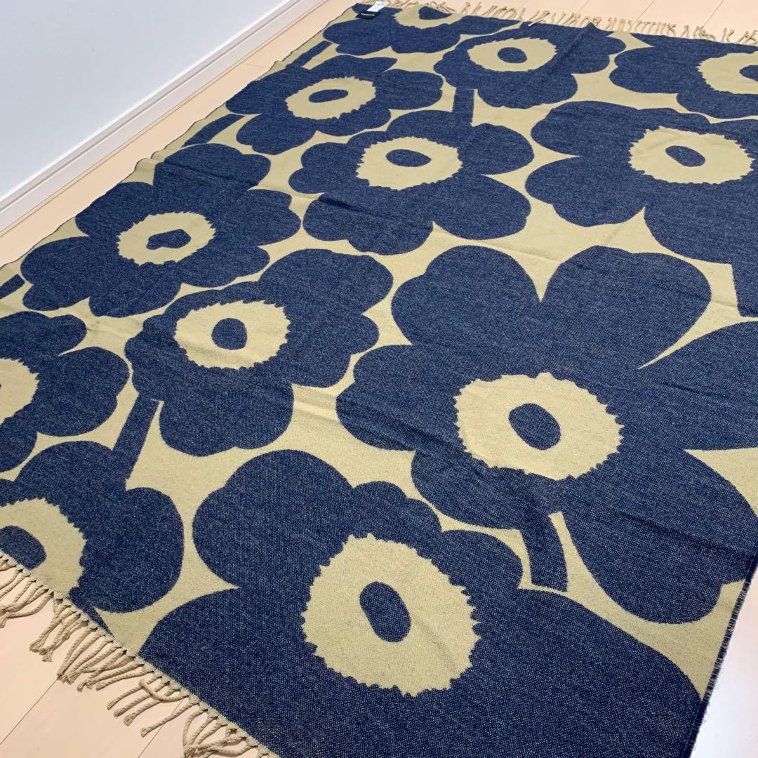 【美品】marimekkoマリメッコ　ブランケット ウニッコ 定価 約4万