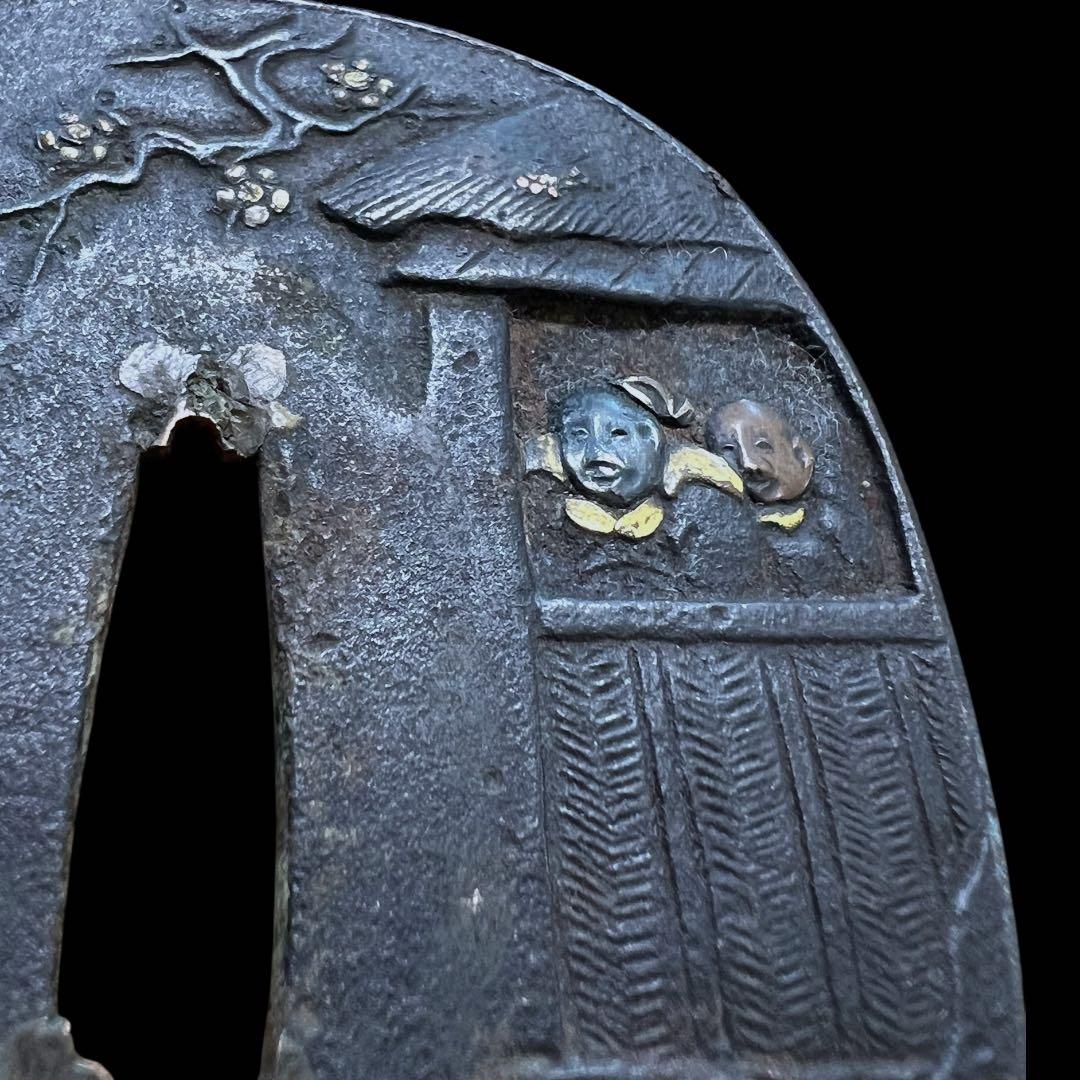 グ*ー様 鸛《古美術》刀装具 本歌 無銘 鉄地 金象嵌人物画花水風景図 鍔 武具