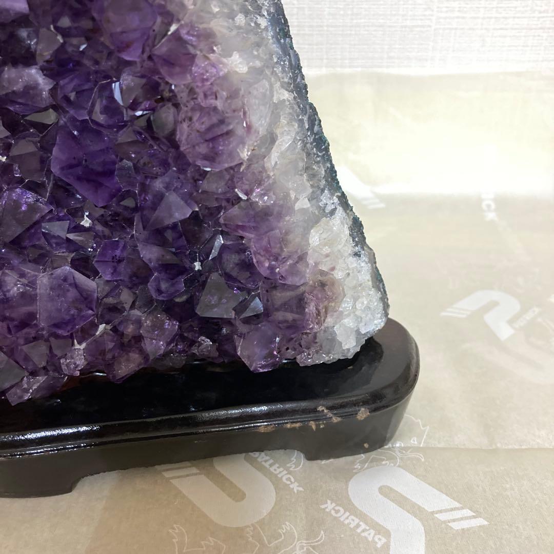 高品質 アメジスト クラスター 美極濃紫 木製台座付き　浄化　開運