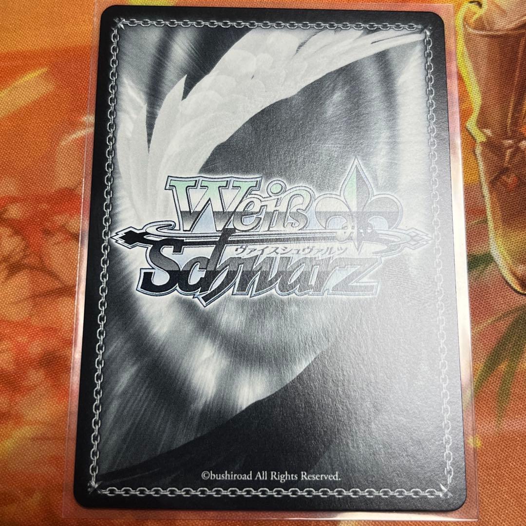 ヴァイス 勝利の女神 NIKKE レッドフード SP サイン - メルカリ