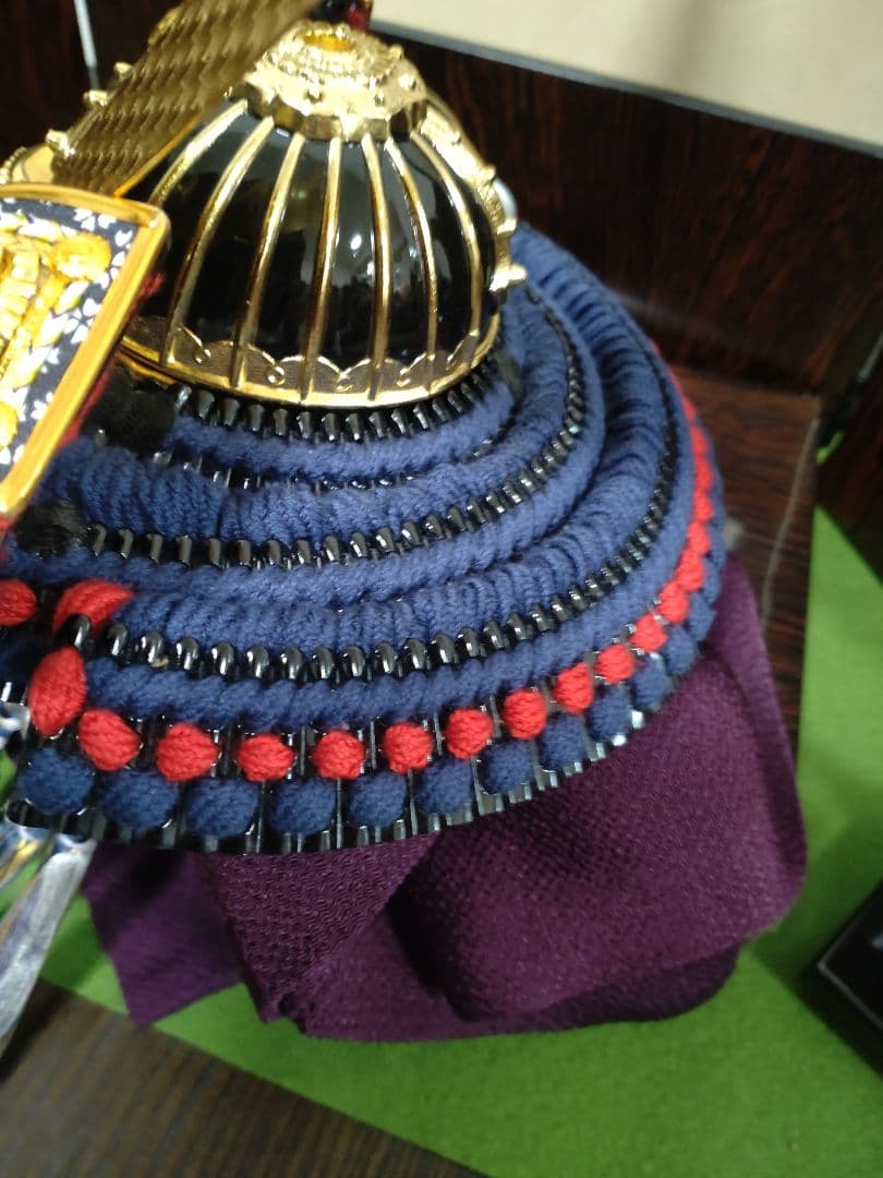 黒小札紺糸威筋鉢兜セット