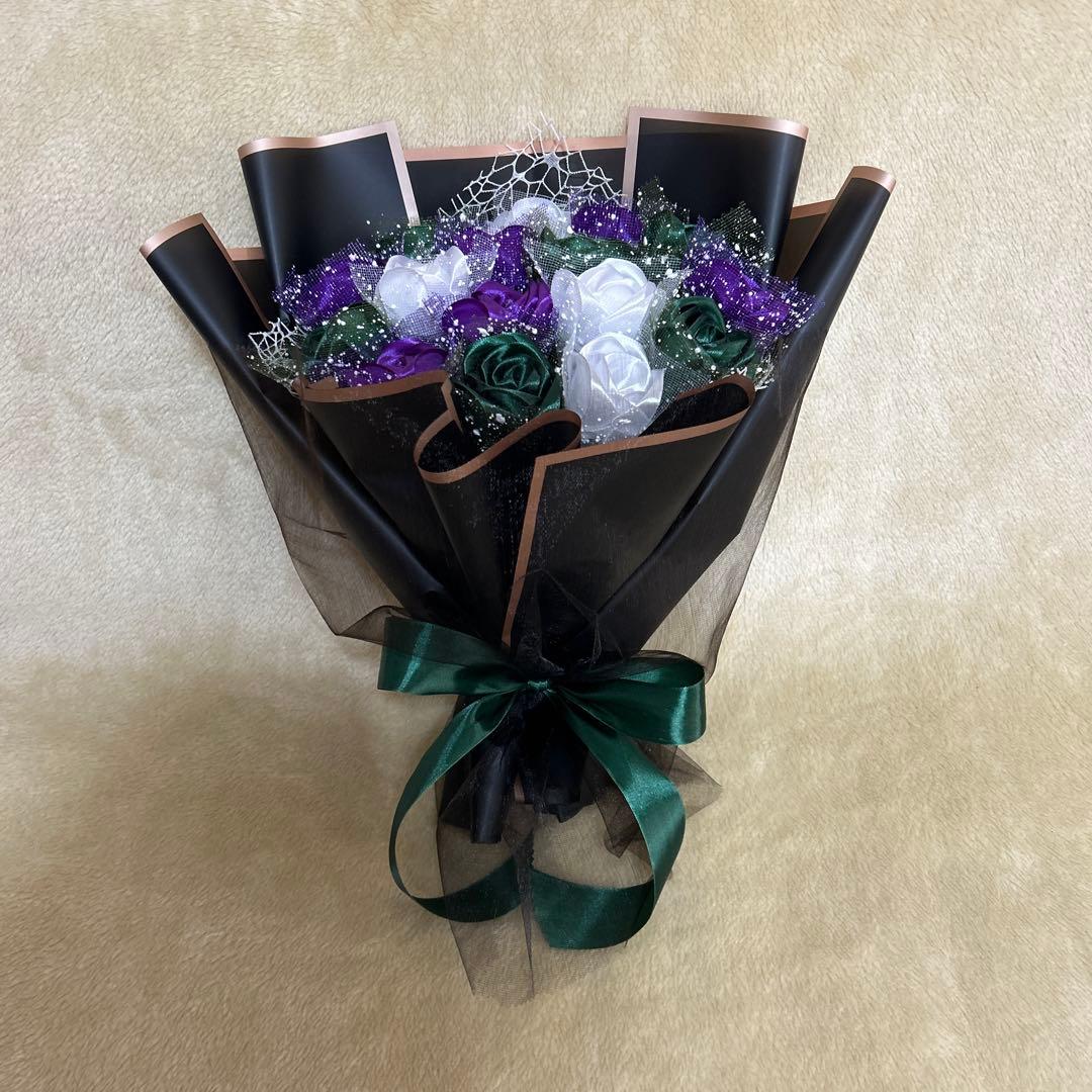 16本濃い緑・濃い紫・白バラブーケ プレゼント お祝い 枯れない花 特別