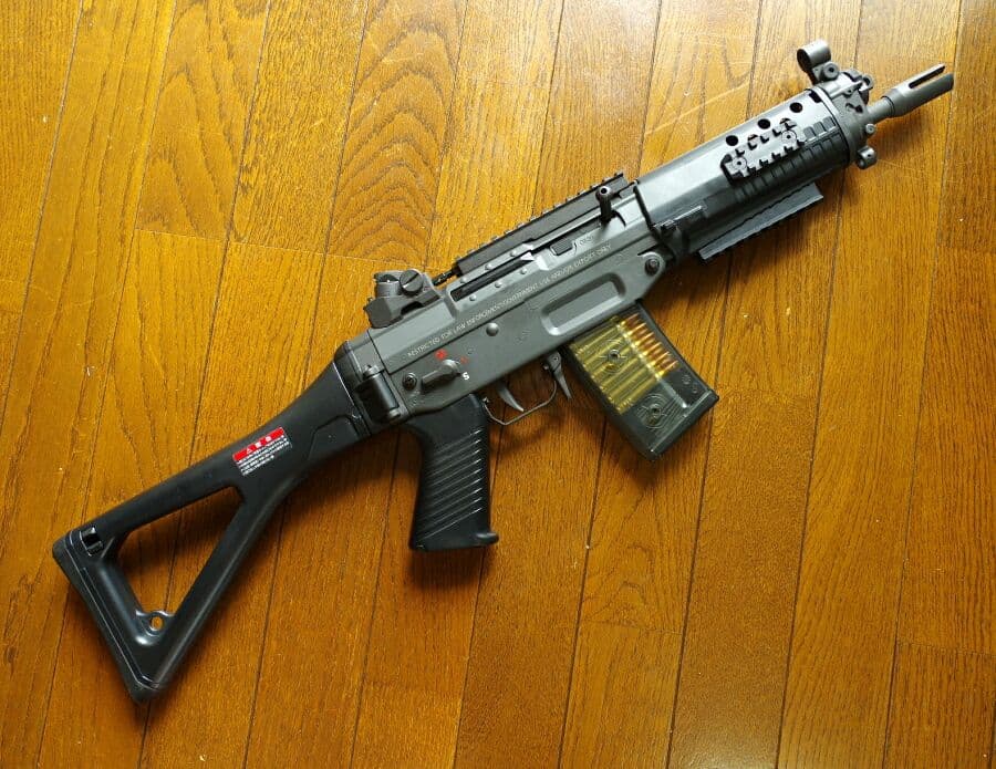 東京マルイ SIG552 シールズ ローマウントベース付き