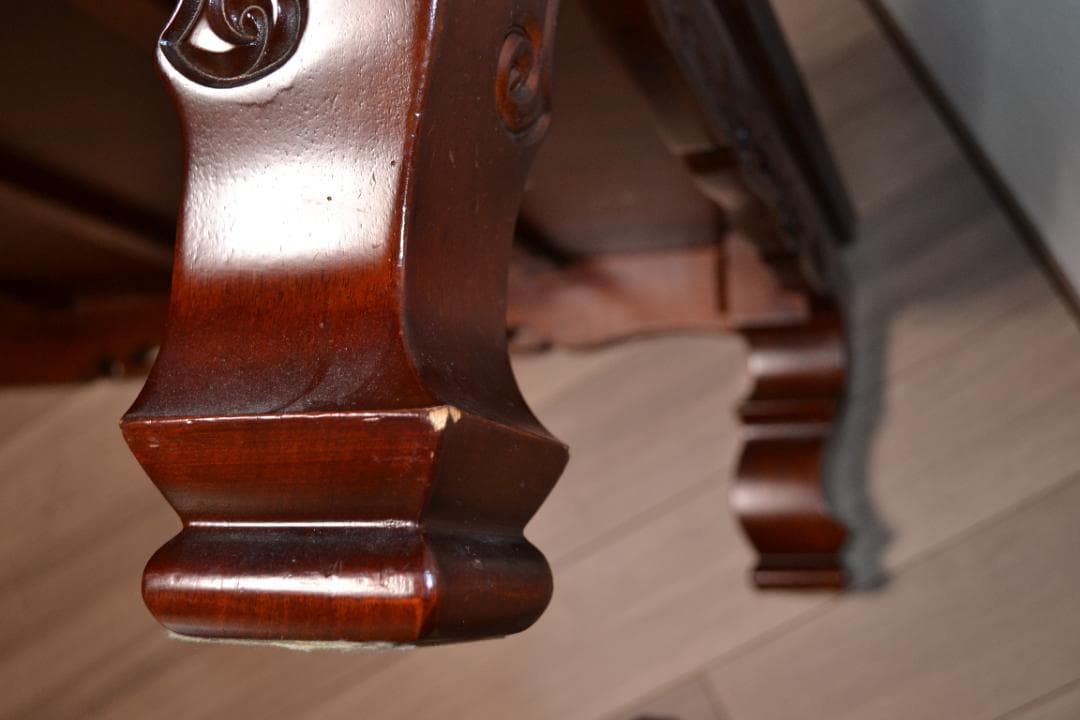 カリモク製彫刻入り紫檀高級座敷机