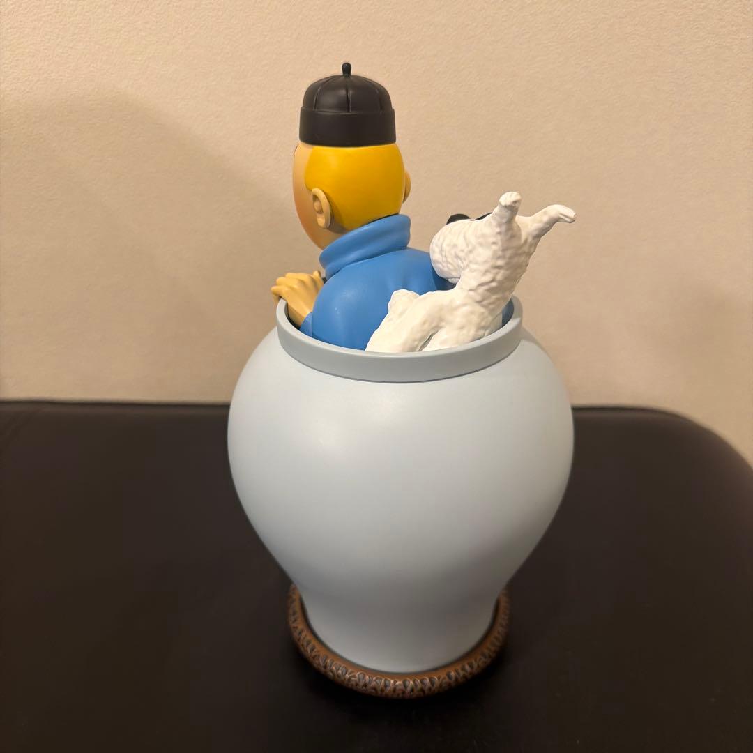 TIN TIN！タンタンの冒険！青い蓮！壺フィギュア付き置物！美品
