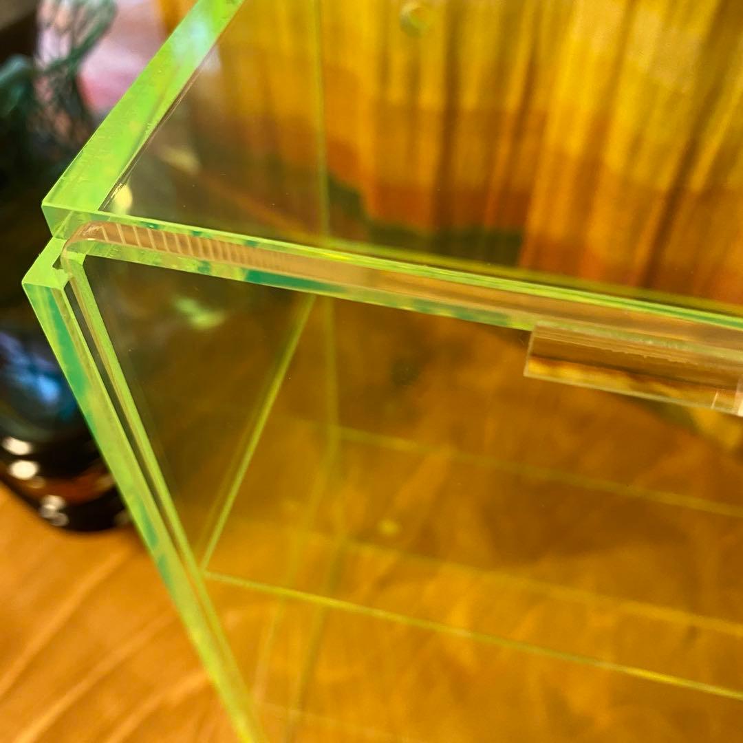 アクリル ディスプレイケース 3段 据置 壁掛け ウォールラック レトロ 美品