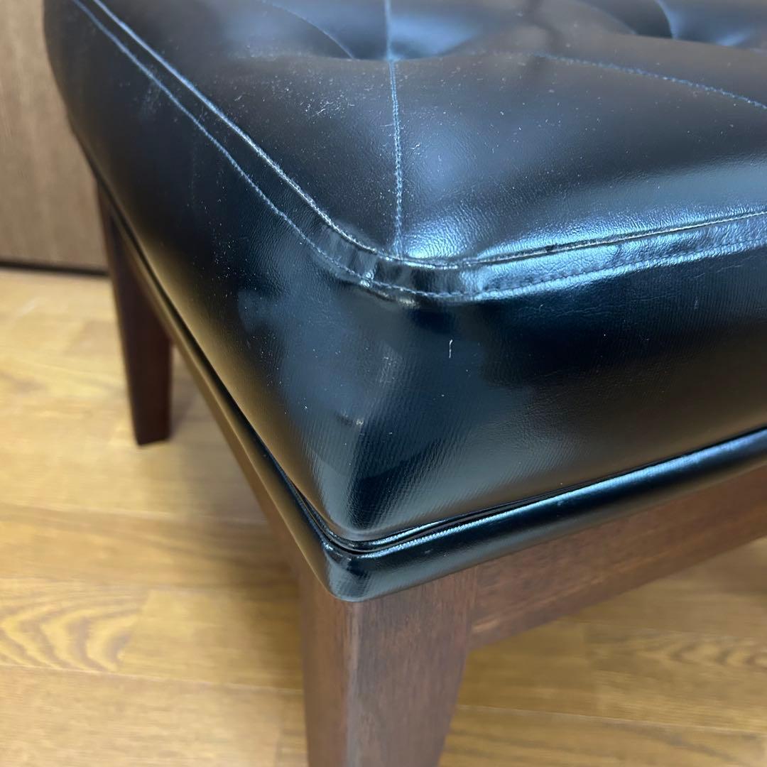 レトロデザイン　オットマン　フットスツール　モダン 合成皮革　黒　木製