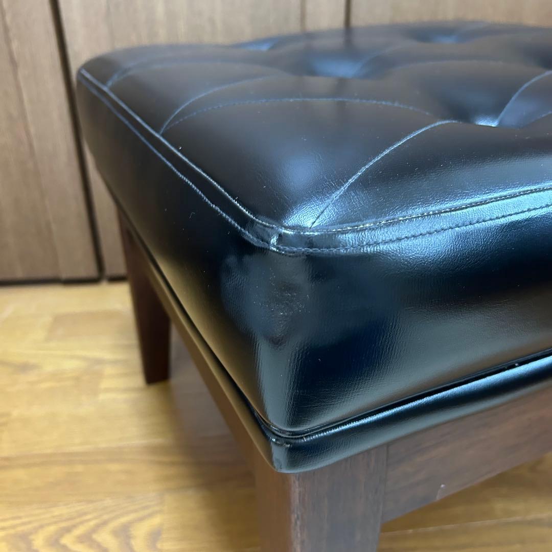 レトロデザイン　オットマン　フットスツール　モダン 合成皮革　黒　木製