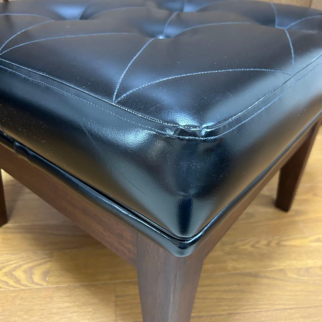 レトロデザイン　オットマン　フットスツール　モダン 合成皮革　黒　木製