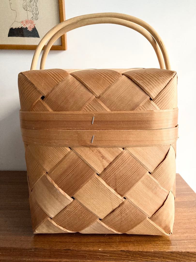 ヴィンテージ　蓋持ち手付きスポーンコリのかご　パイン松バスケット北欧アンティーク