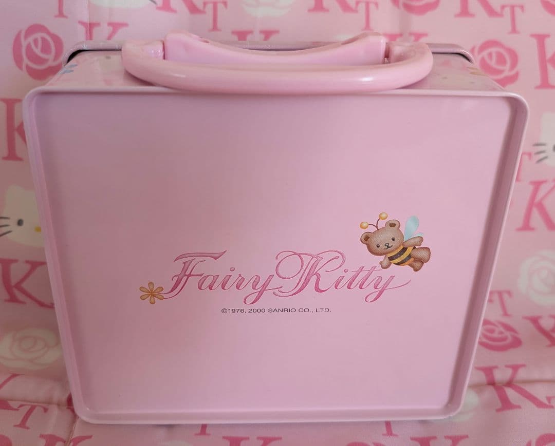 2000年 レトロ サンリオ フェアリーキティ（花）みつばち トランク缶