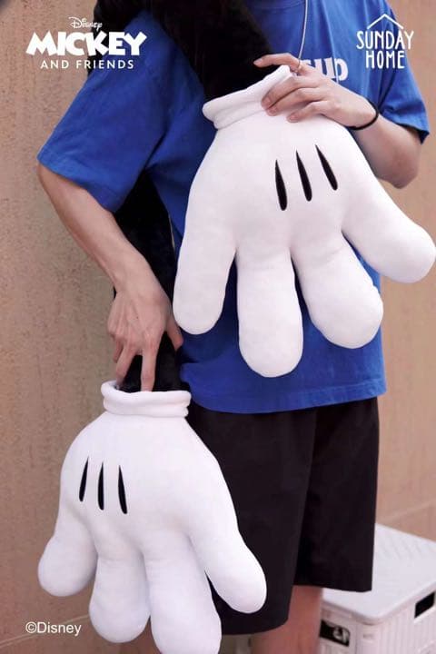 ミッキーマウス　お手手　ディズニー　クッション　海外限定　ライフスタイル　雑貨