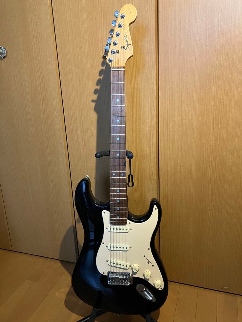 Squier by FENDER Stratocaster ブラック Squier by Fender SONIC STRATOCASTER HSS Maple Fingerboard Black