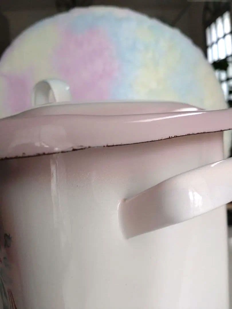 美品 イマン imane プリンセスローズ ミディ ホーロー 缶