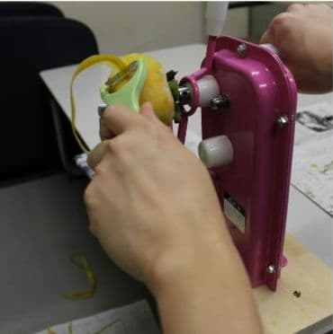 コジマ　手動式スピード皮むき器　柿の倍速皮むき名人