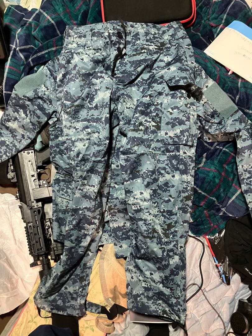ロシア製OMON 最新デジタルピクセル戦闘服上下　XXL相当