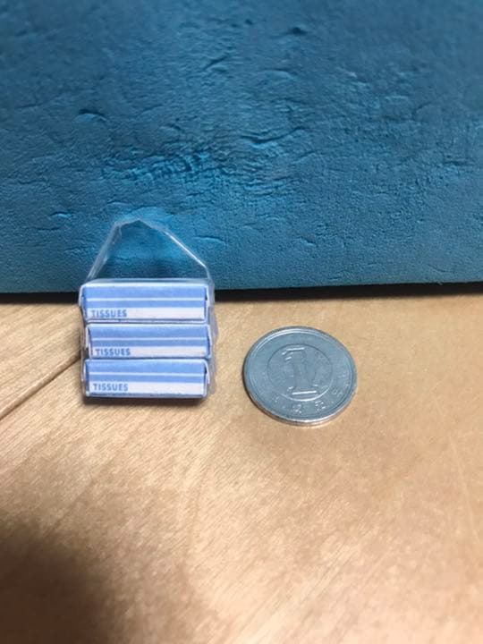 手作りサンプル　ミニチュア箱ティッシュ